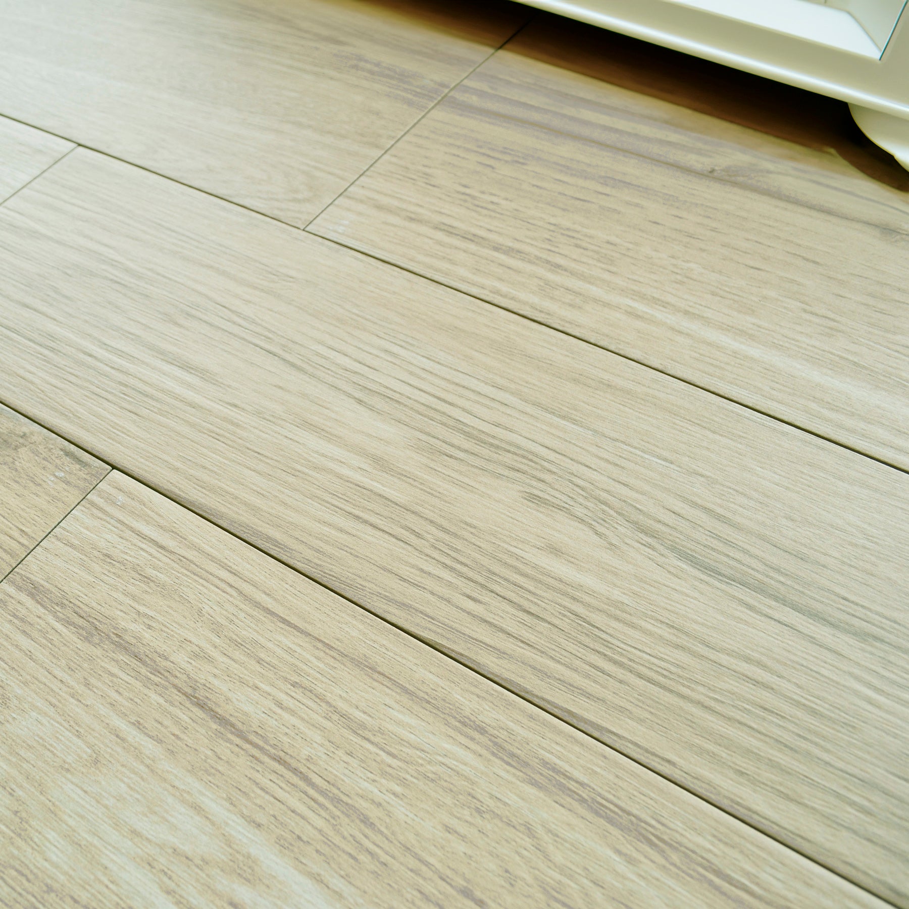 wood effect
wall
Slip-Resistant
R10
Porcelain
PEI 4
Matt
Kitchen
Indoors
Frost-Resistant
Floor
Beige
Bathroom