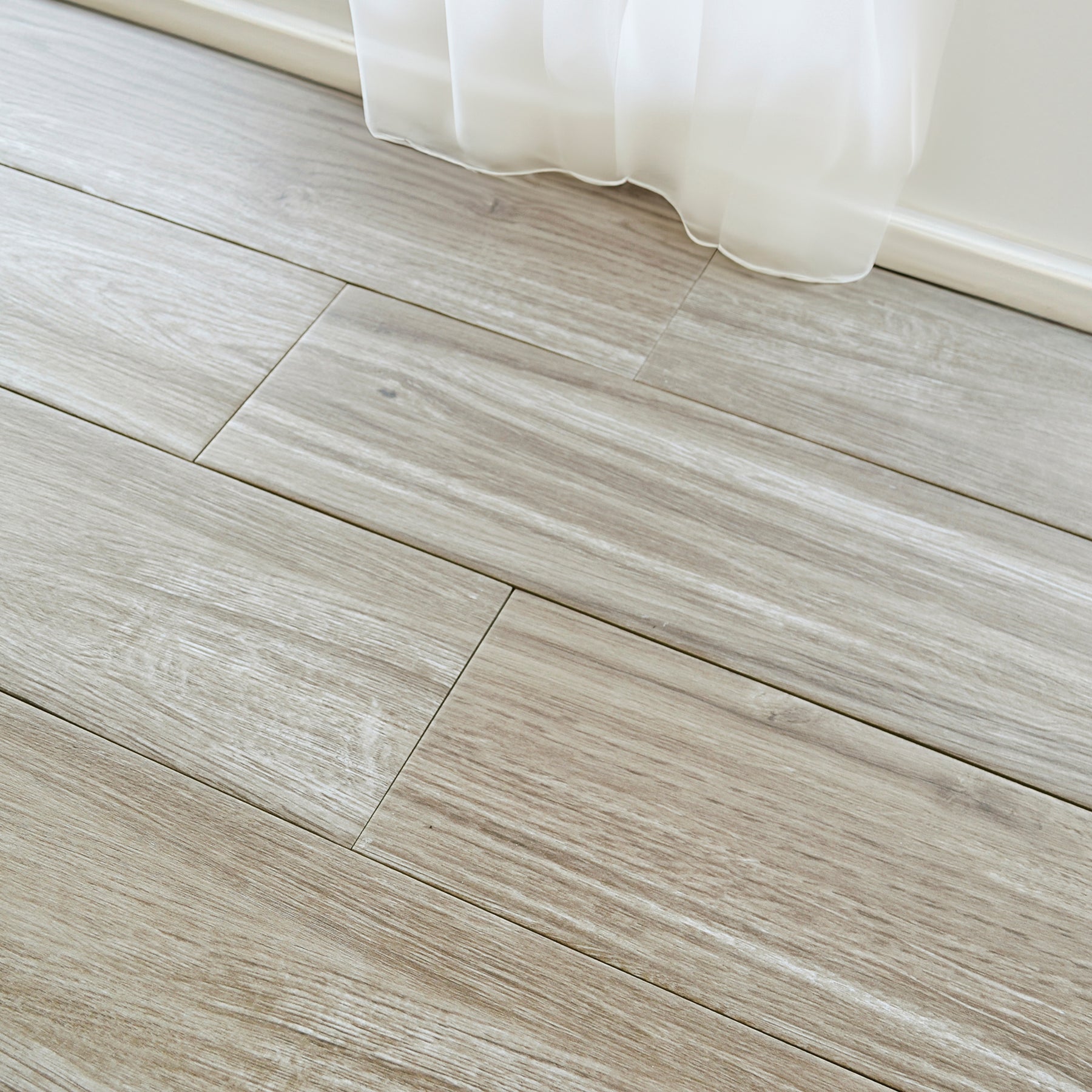wood effect
wall
taupe
Slip-Resistant
R10
Porcelain
PEI 4
Matt
Kitchen
Indoors
grey
Frost-Resistant
Floor
brown
Bathroom
15.3x58.9cm
