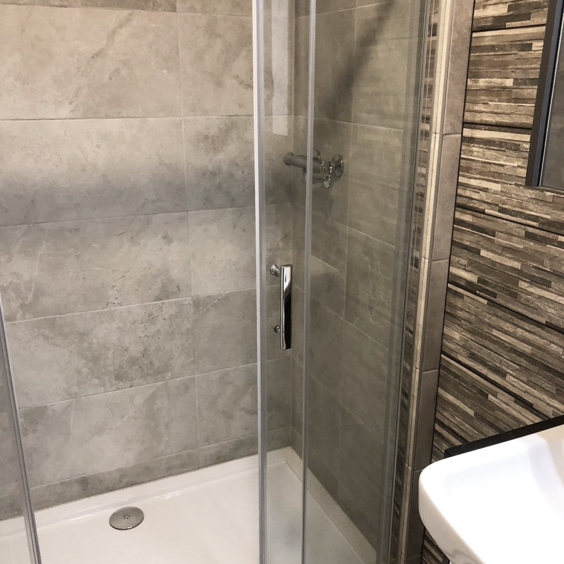 Bon Grey Stone Effect Porcelain Tile 60x60cm 0.85cm