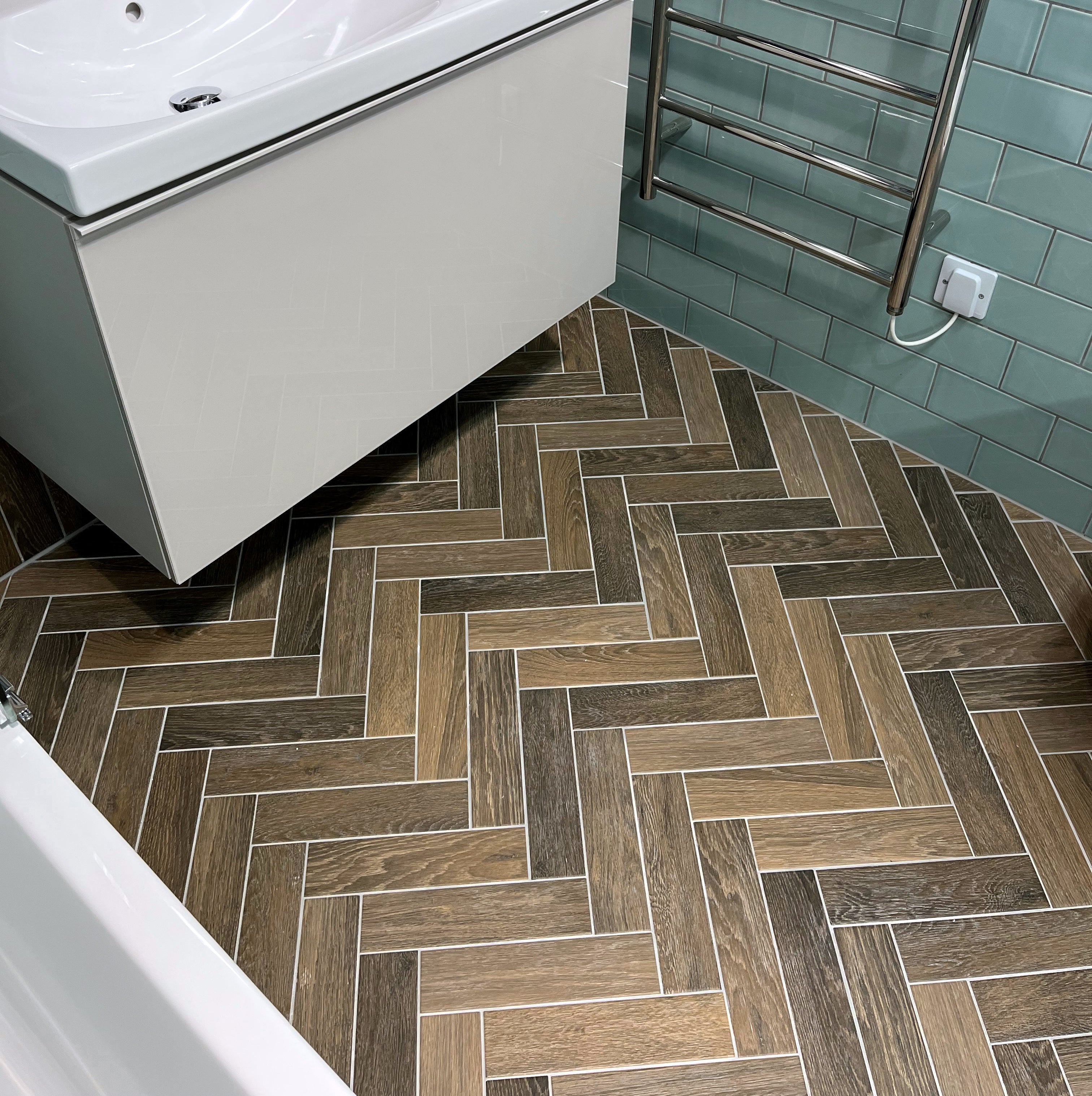 Parquet Brun Italian Porcelain Wood Effect Tile 7x28cm