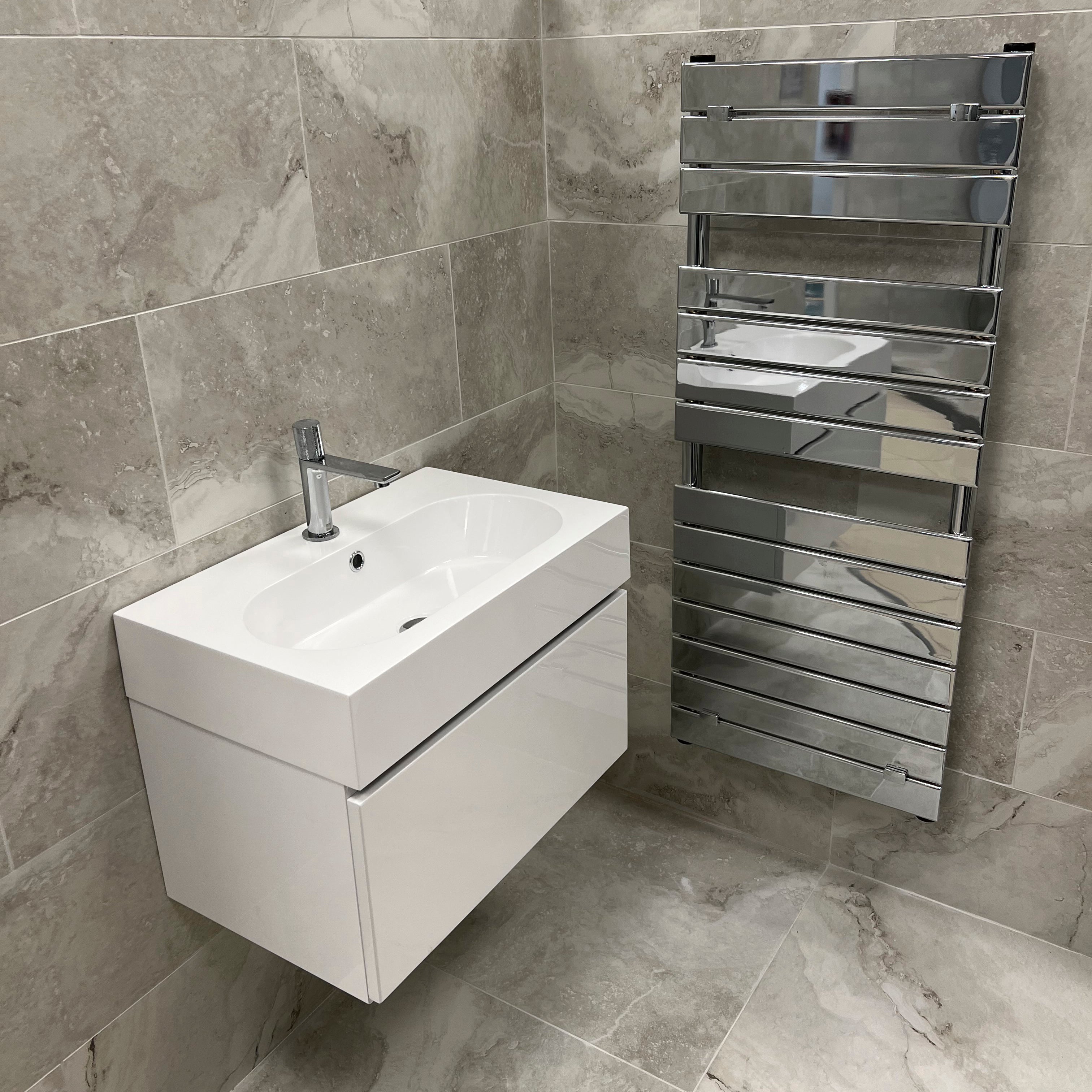 wall
travertine effect
Stone Effect
silver
Rectified
porch
Porcelain
Matt
marble effect
living room
Living Area
Kitchen
Indoors
hallways
hallway
Glazed Porcelain
Floor
conservatory
Commercial
Bathroom
30x60cm