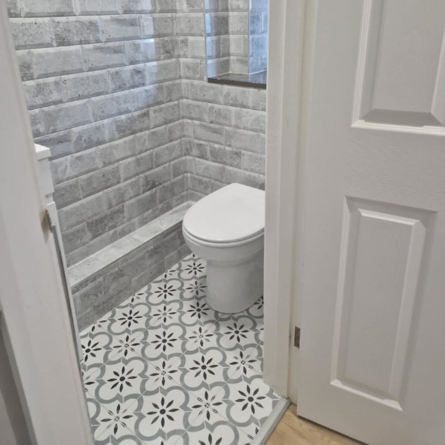 Kenama Azila Grey Pattern Porcelain Matt Tile 20x20cm