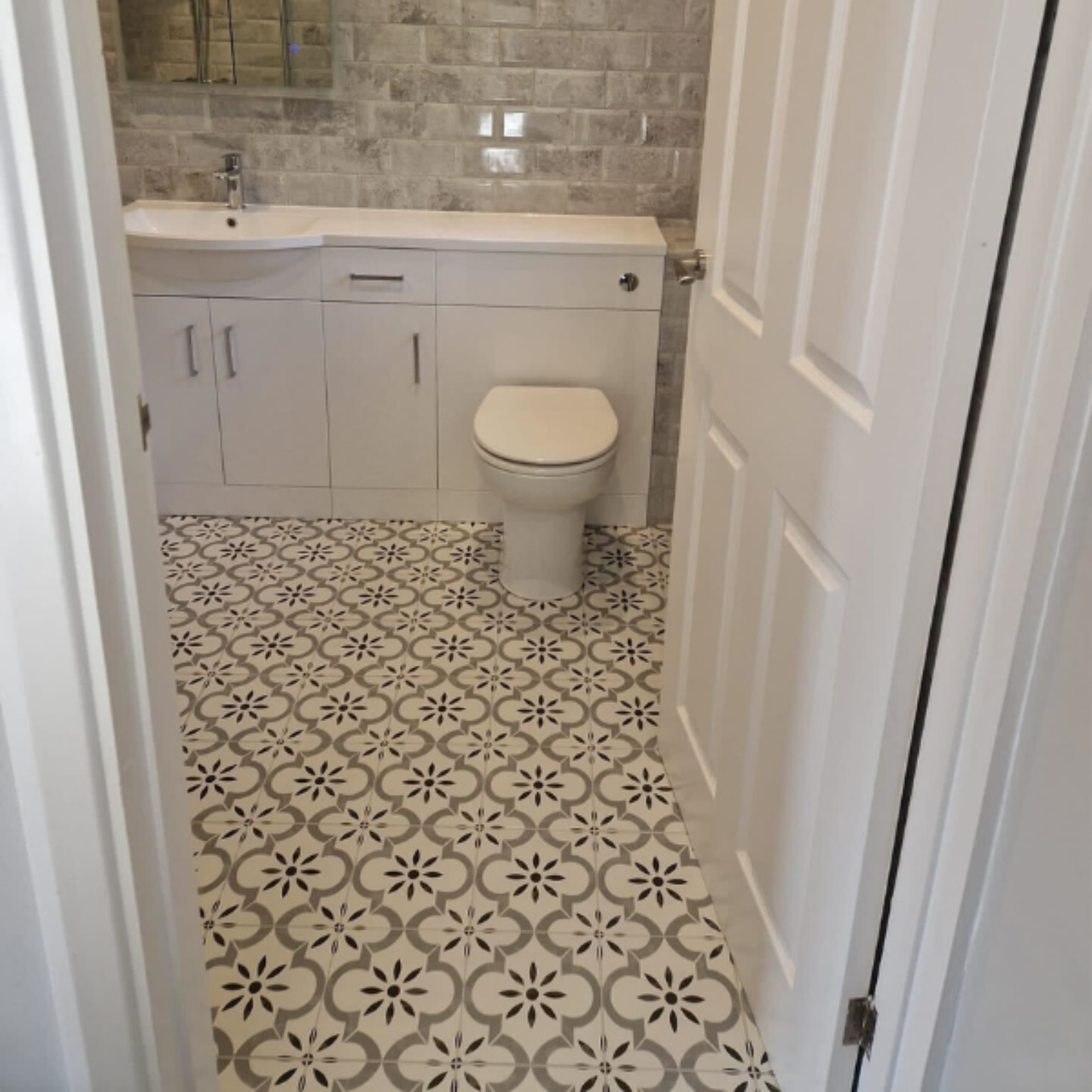 Kenama Azila Grey Pattern Porcelain Matt Tile 20x20cm