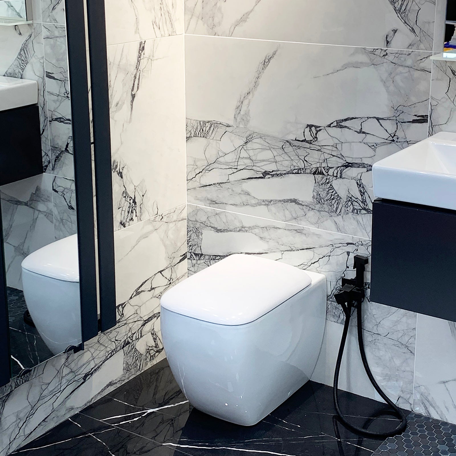 Macau White & Black Vein Porcelain Polished Tile 60x120cm