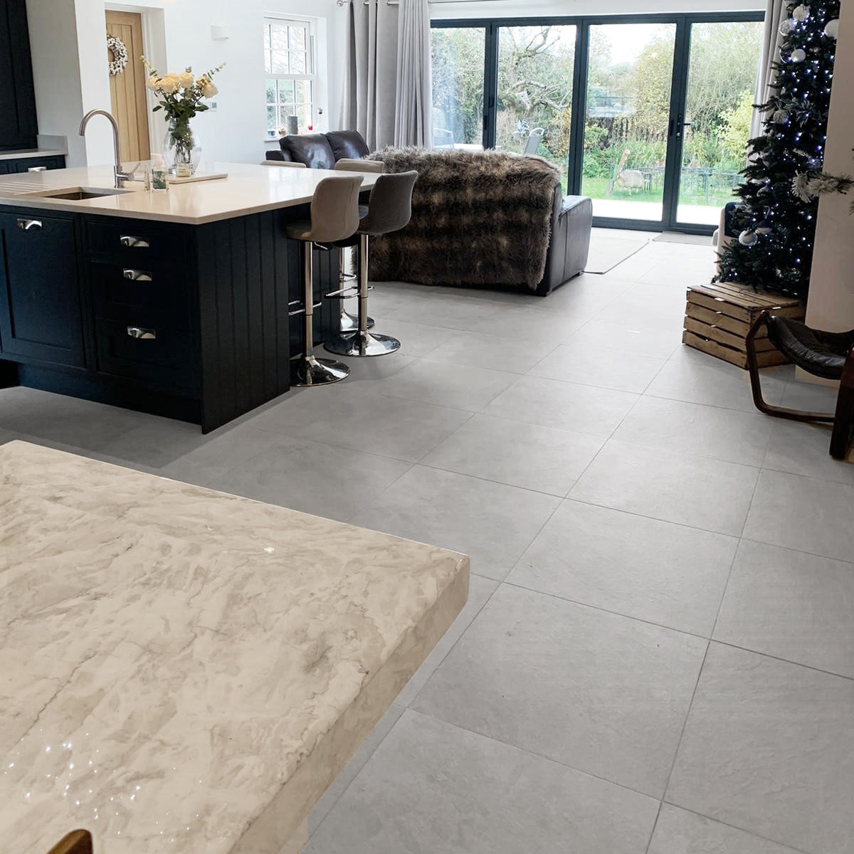 Saca Peak Grey Porcelain Textured Tile 59.5x59.5cm 1cm