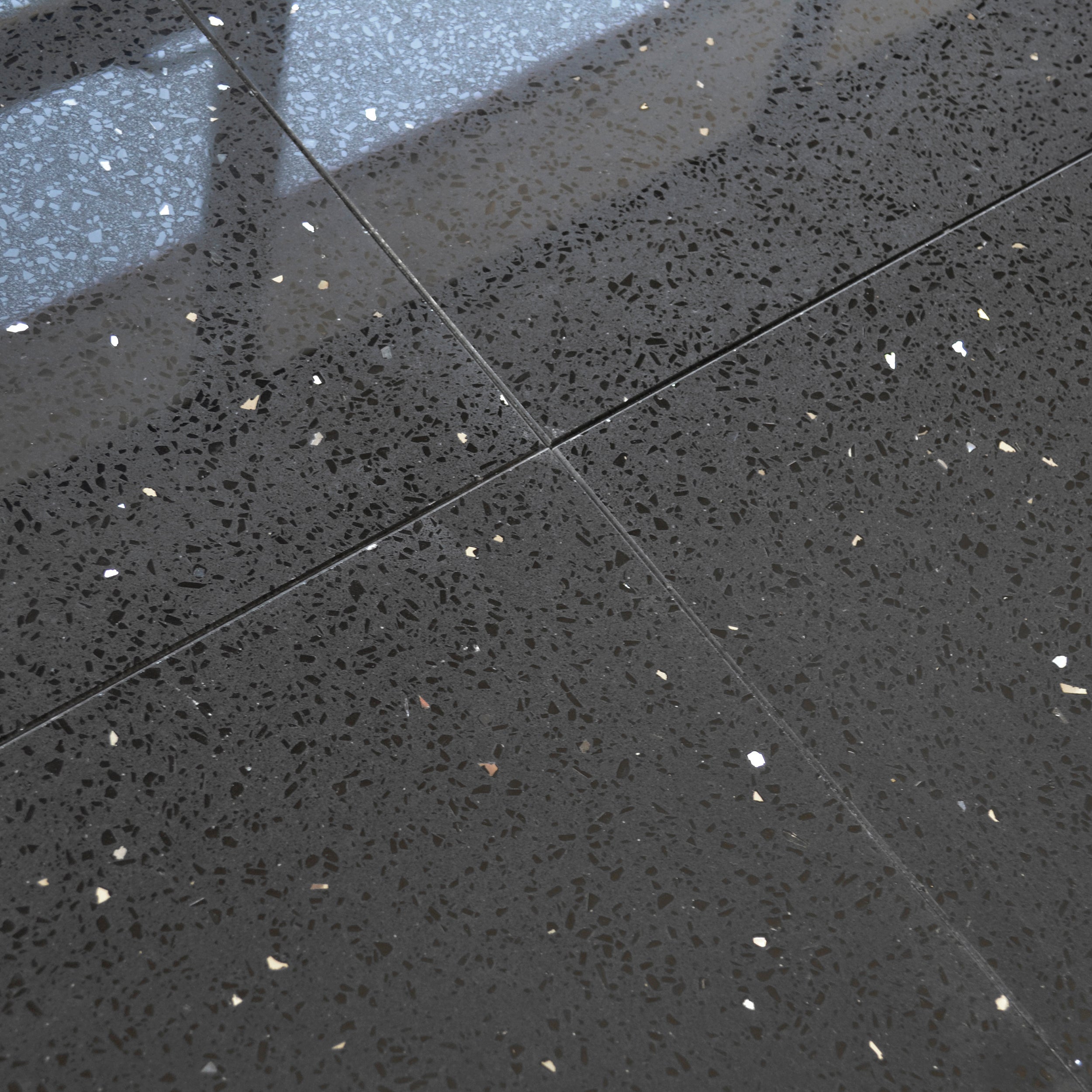 Starbright Black Quartz Gloss 30x30cm MB