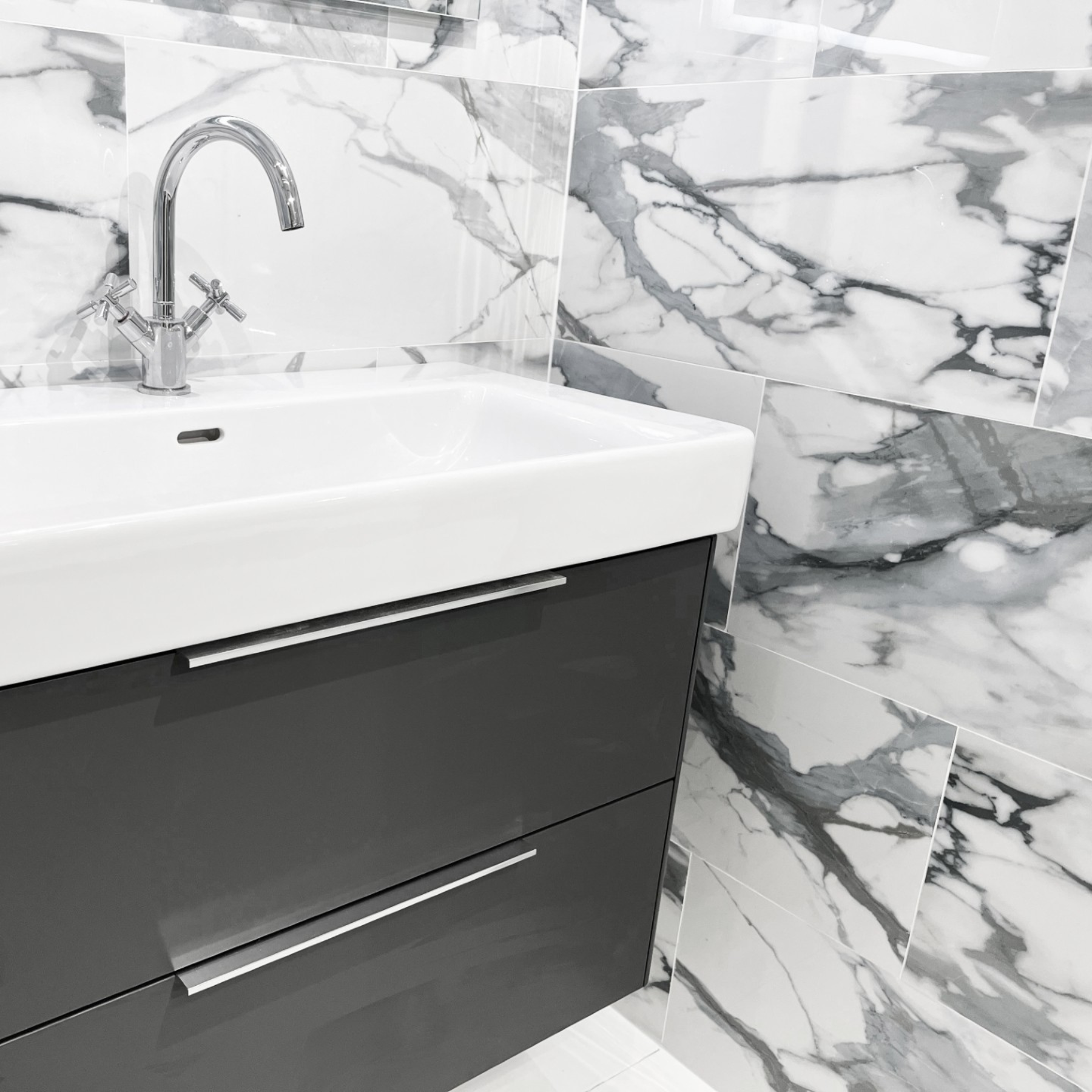 Terini Graphite Porcelain Gloss 30x60cm