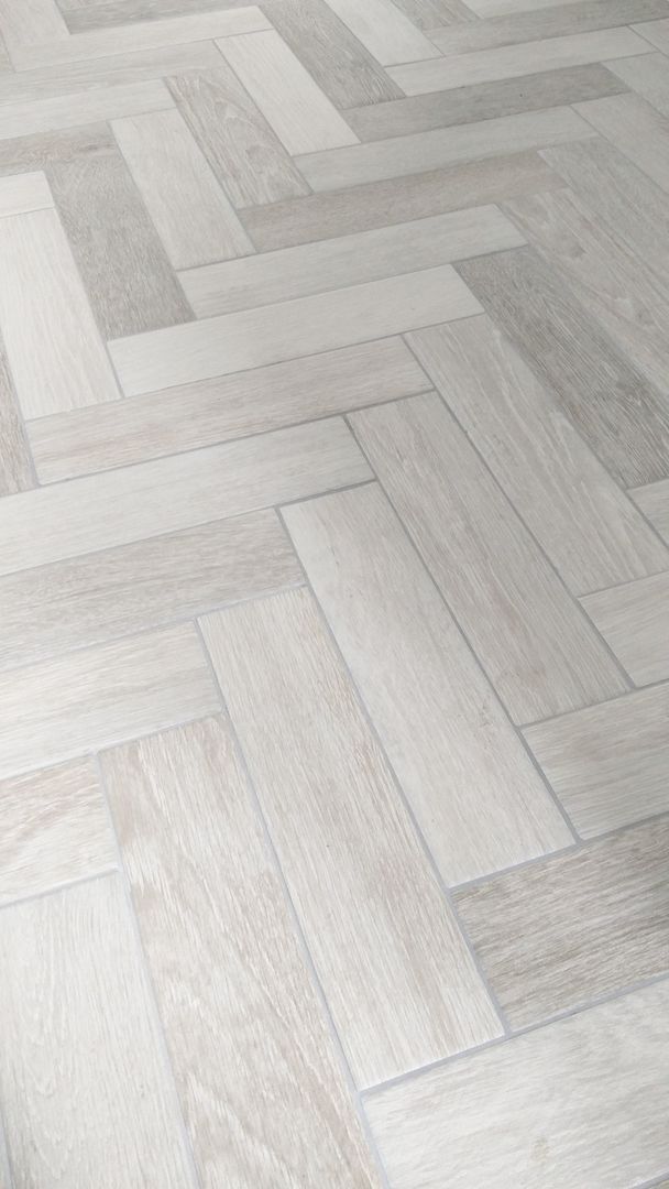 Parquet Blanc Italian Porcelain Wood Effect Tile 7x28cm