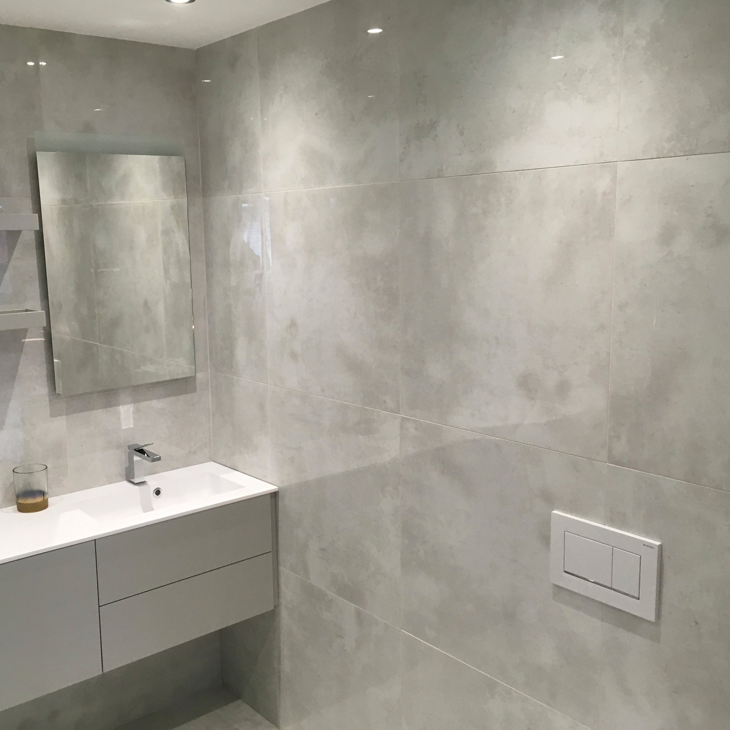 Lux Grey Porcelain Polished 60x60cm