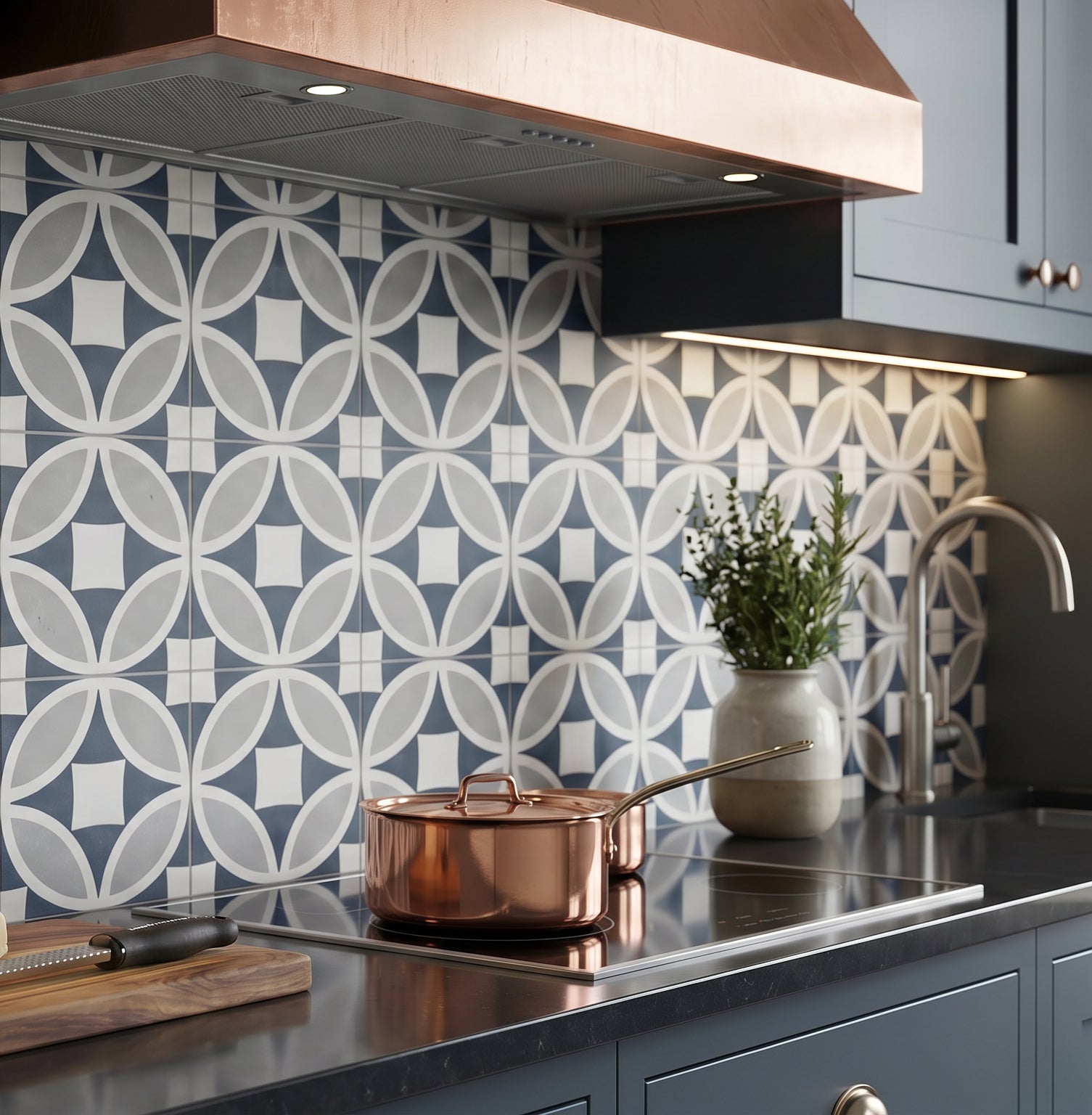 Osyra Blue & White Geometric Pattern Ceramic Tile 20x20cm