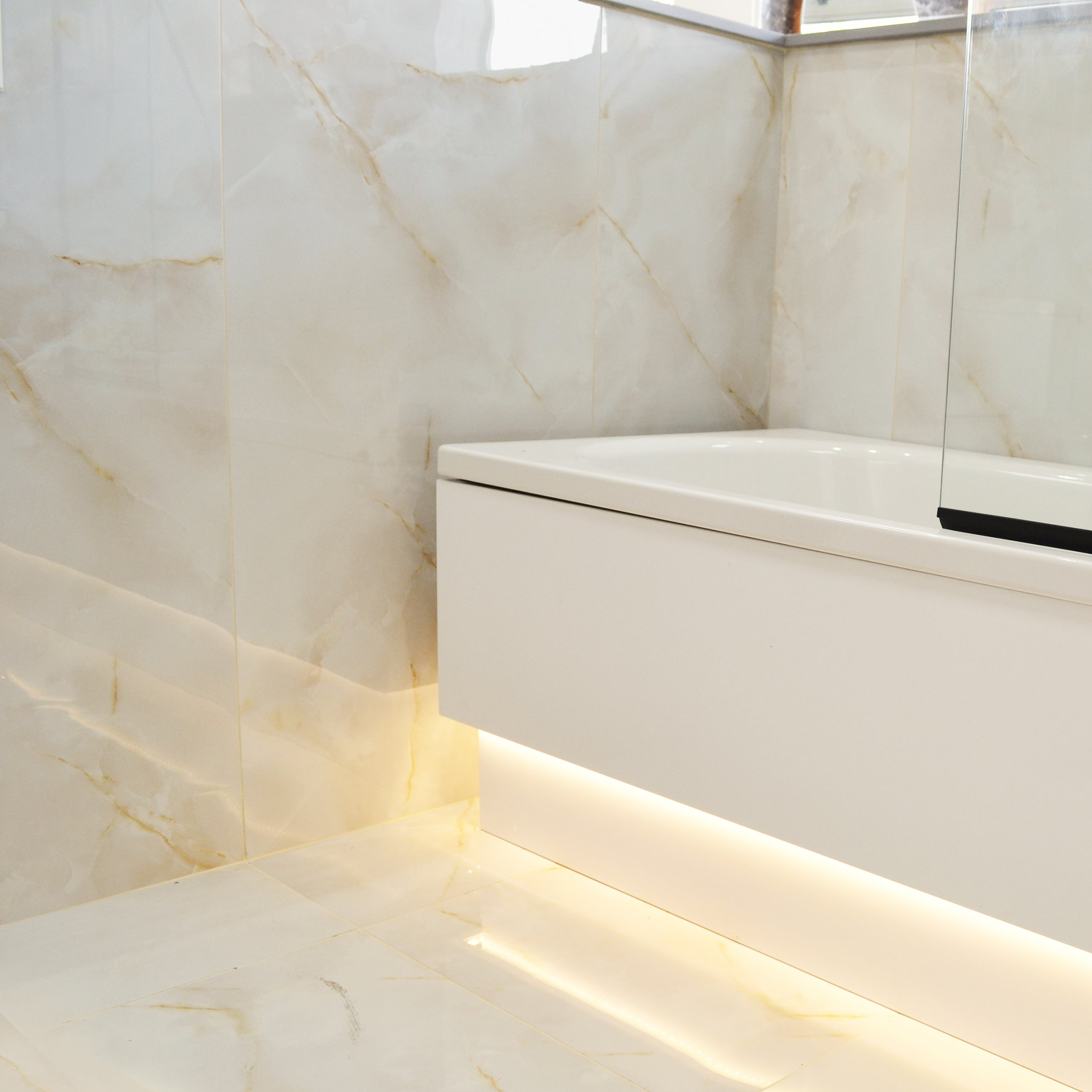 Silea Onyx Gold Effect Polished Porcelain Tile 60x120cm